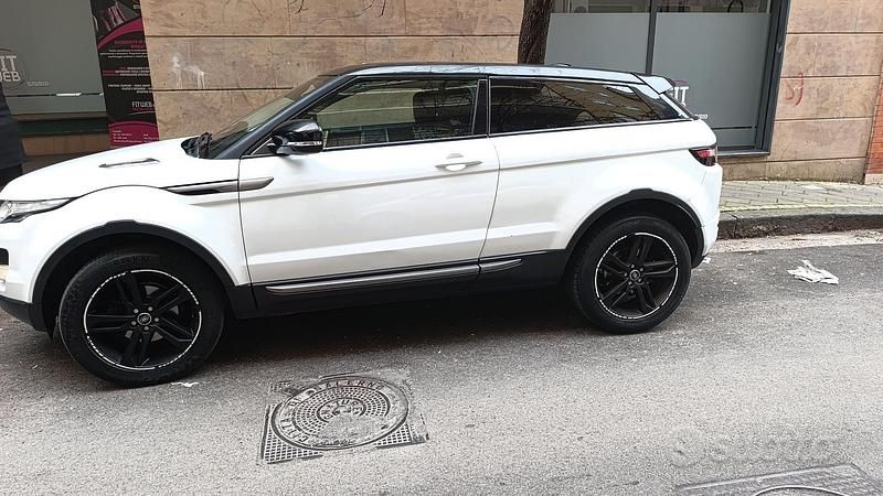 Usata Land Rover Range Rover evoque 150 CV (110 kW) 2013 Bianco SUV