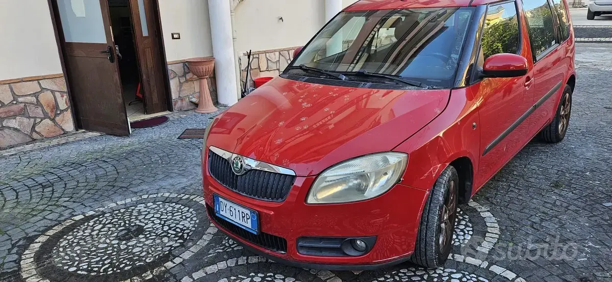 Usata Skoda Roomster 105 CV (77 kW) 2009 Rosso Monovolume