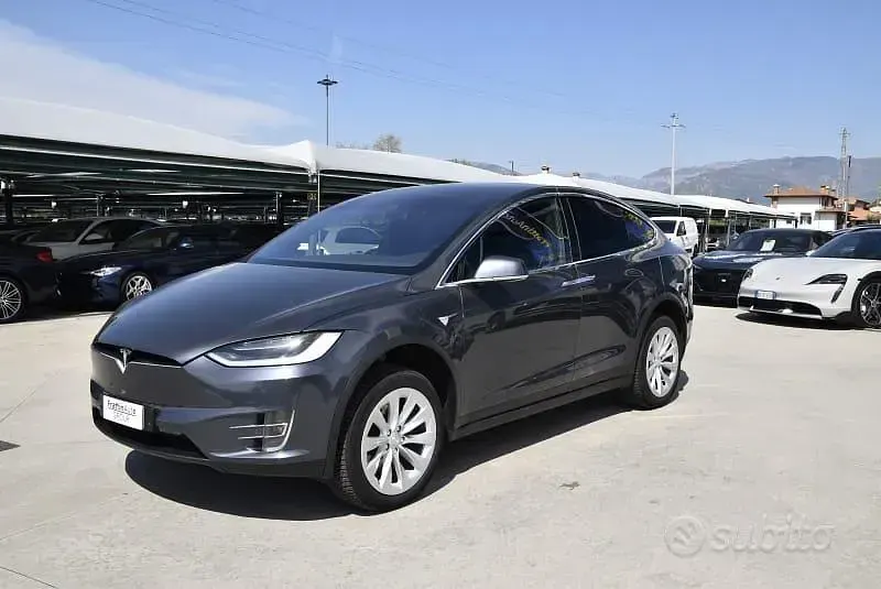 Usata Tesla Model X 503 kW (685 CV) 2017 SUV