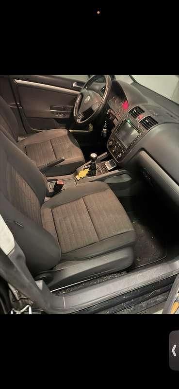 Usata VW Golf V Comfortline 105 CV (77 kW) 2007 Berlina