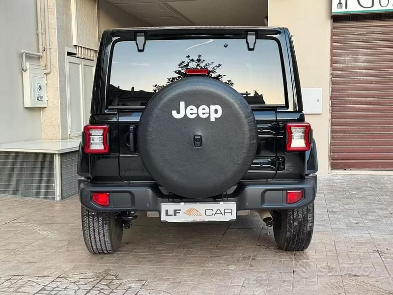 Usata Jeep Wrangler Sahara 272 CV (200 kW) 2021 Nero SUV