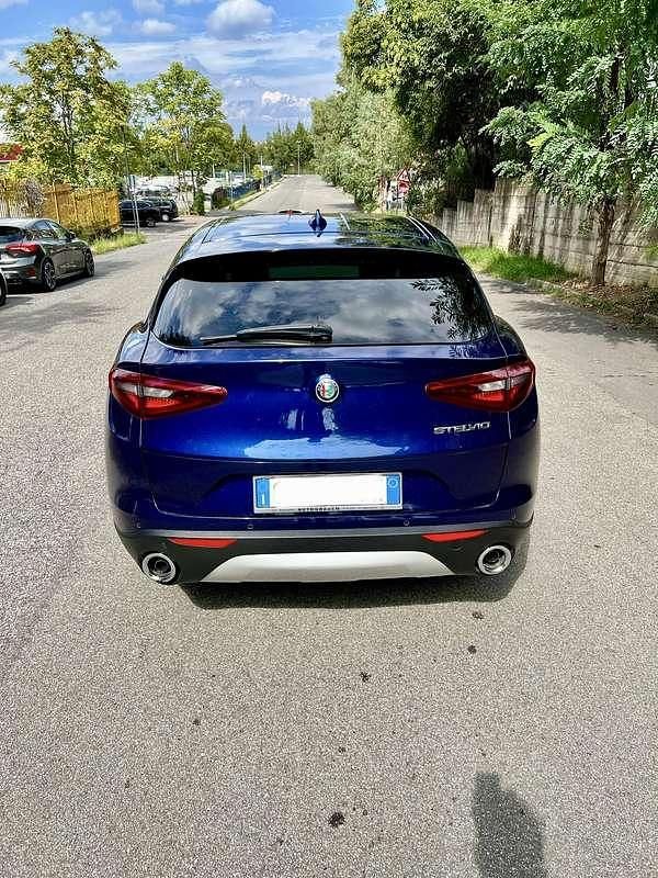 Usado Alfa Romeo Stelvio Super 160 CV (117 kW) 2020 SUV