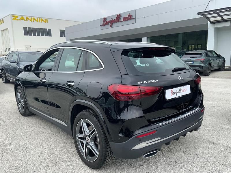Usata Mercedes GLA200 Advanced Plus 150 CV (110 kW) 2023 Nero SUV