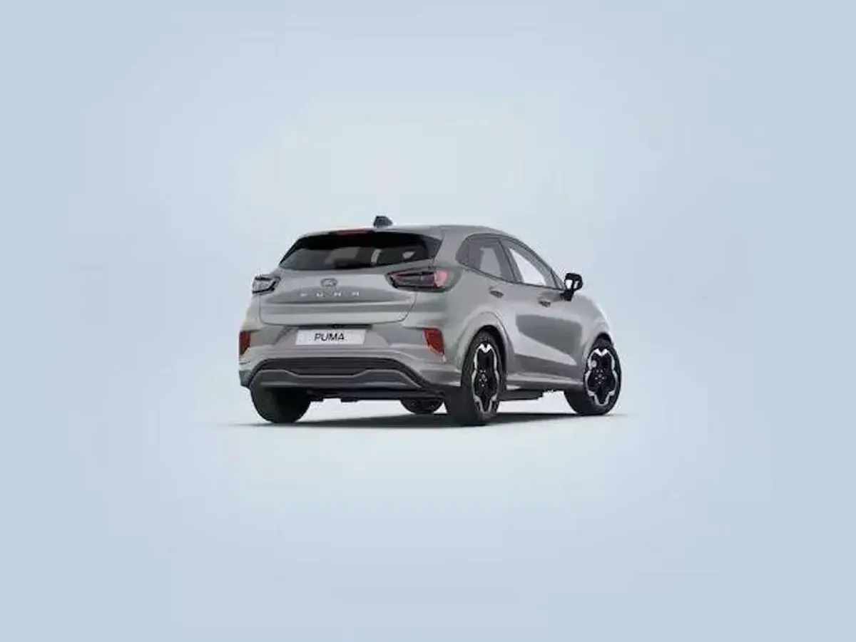 Nuova Ford Puma Gen-E Premium 124 kW (169 CV) 2026 Solar silver SUV