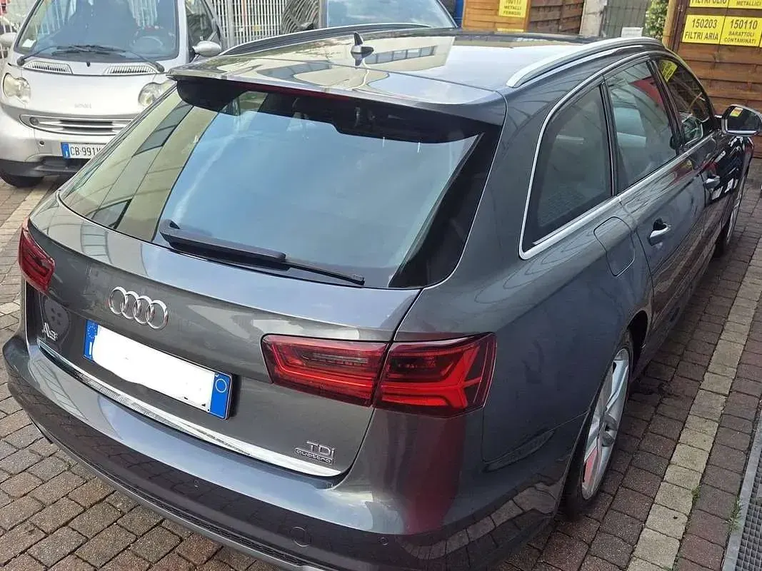 Usata Audi A6 Business Plus 190 CV (139 kW) 2017 Grigio Station wagon