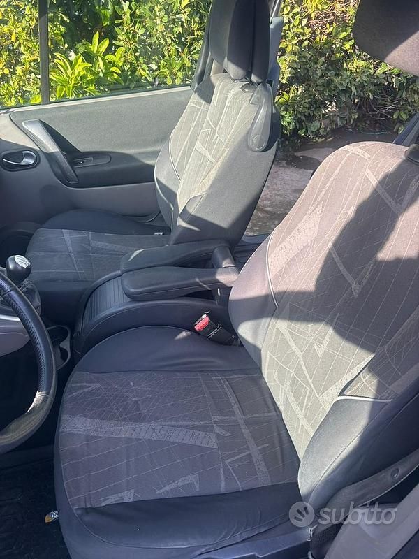 Usata Renault Scénic II 2007 Grigio Monovolume