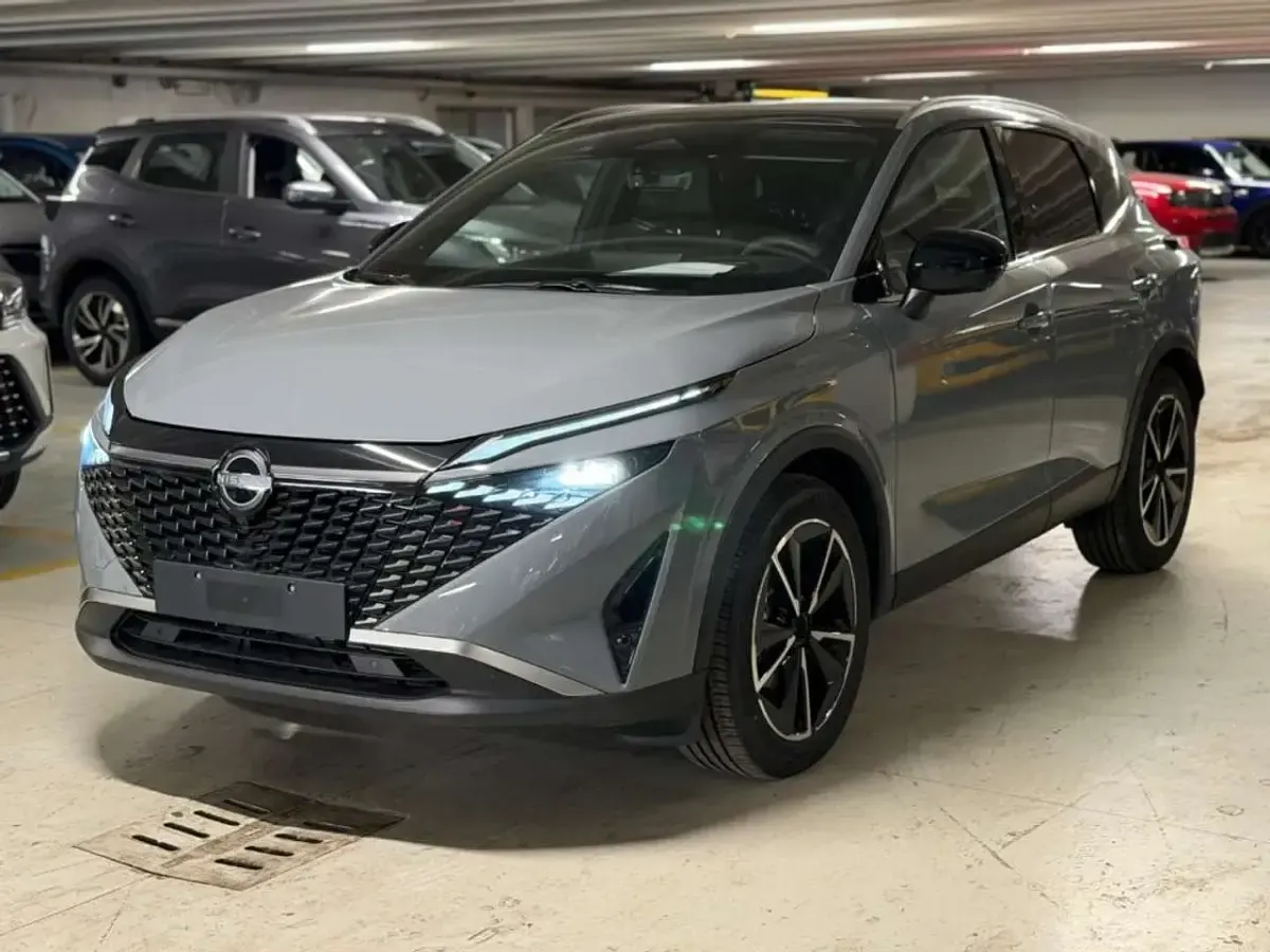 Nuova Nissan Qashqai Tekna 158 CV (116 kW) 2026 Grigio SUV