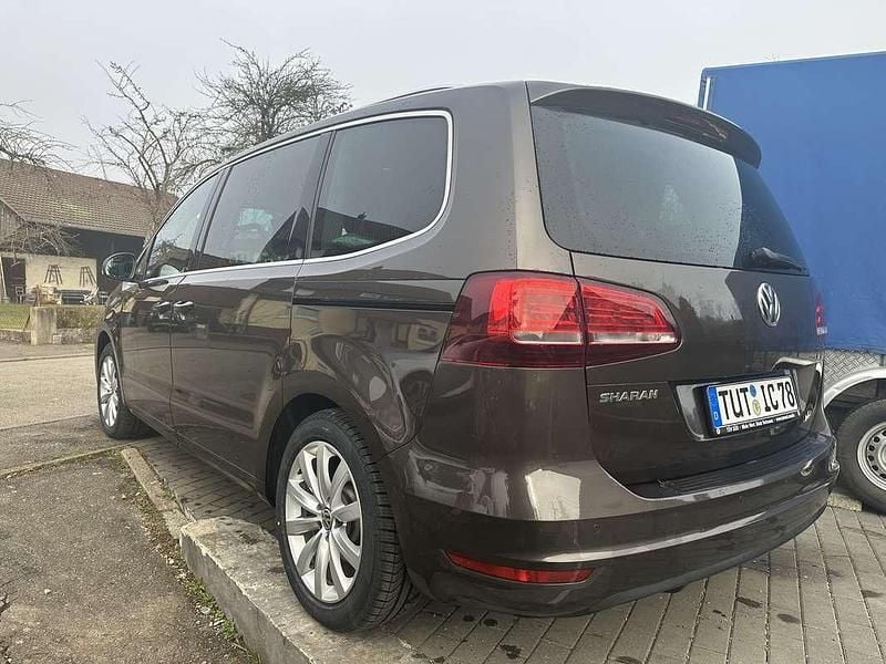 Usata VW Sharan 150 CV (110 kW) 2017 Marrone Monovolume
