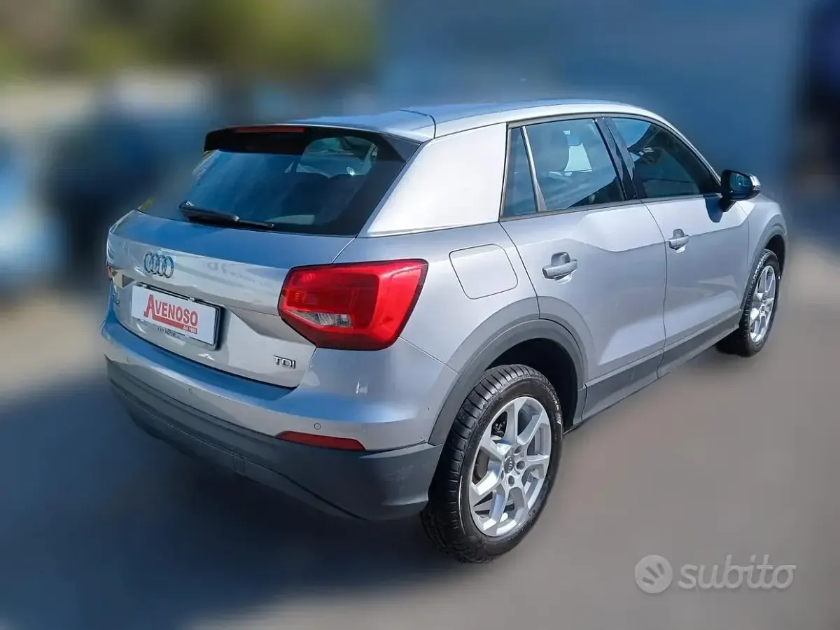 Usata Audi Q2 Business 116 CV (85 kW) 2017 Grigio SUV