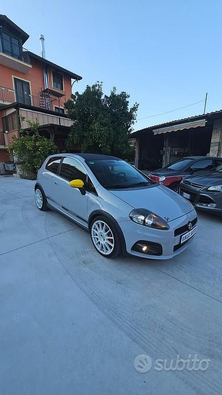 Usata Abarth Grande Punto 180 CV (132 kW) 2009 Grigio Utilitaria