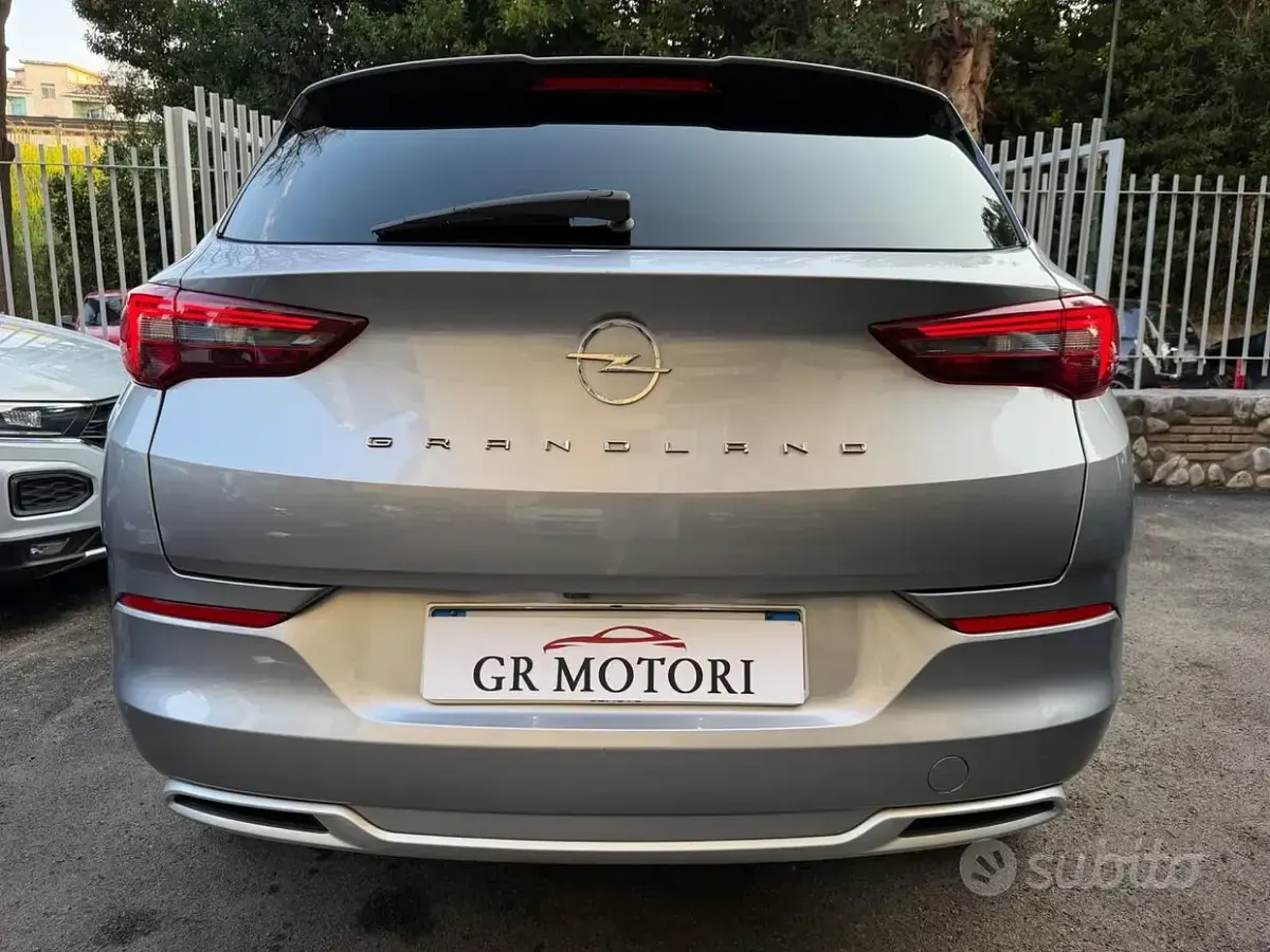 Usata Opel Grandland X Ultimate 131 CV (96 kW) 2022 Grigio SUV