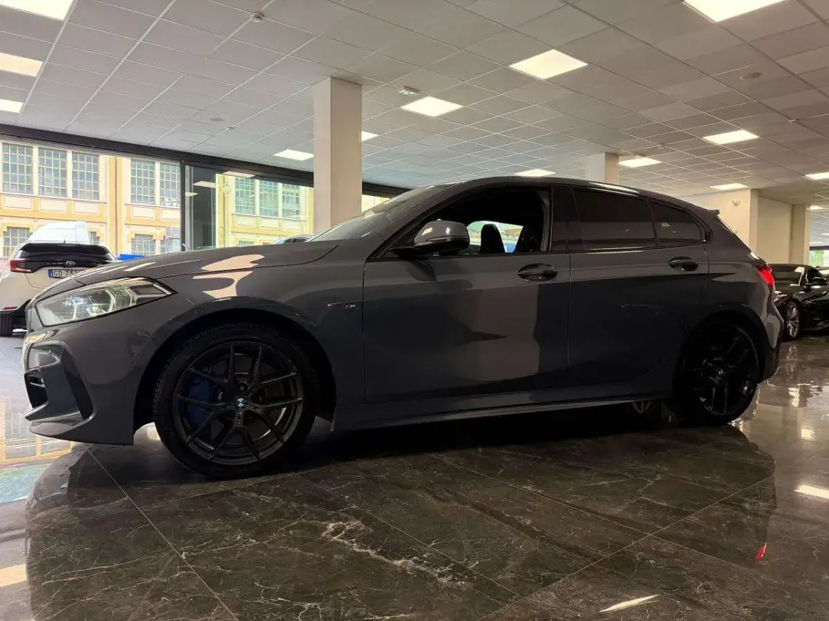 Usata BMW 116 M Sport 116 CV (85 kW) 2020 Grigio scuro Utilitaria