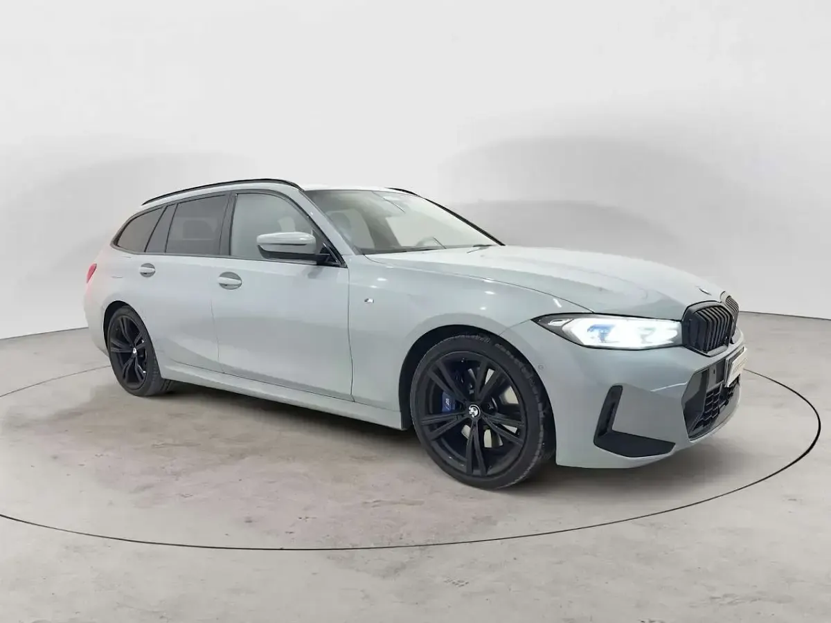 Usata BMW 320 M Sport 190 CV (139 kW) 2024 Grigio Station wagon
