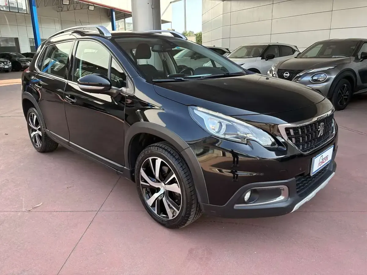 Usata Peugeot 2008 Allure 131 CV (96 kW) 2019 Nero SUV