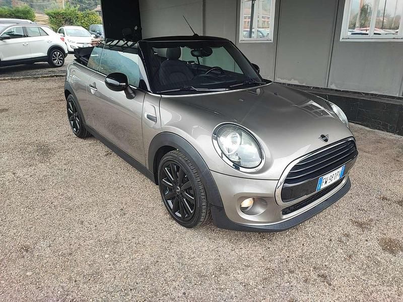 Usata Mini Cooper D Cabriolet Hype 116 CV (85 kW) 2019 Grigio Cabrio