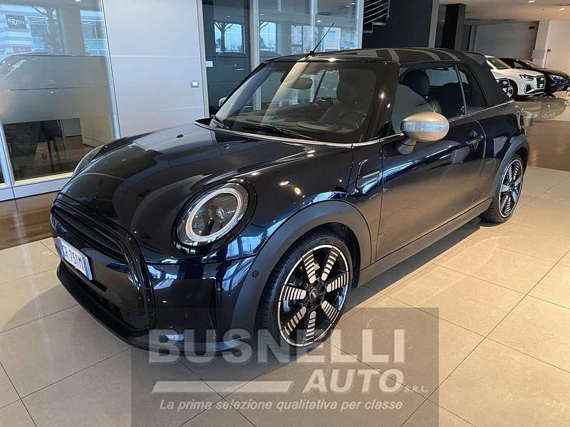 Usata Mini Cooper Cabriolet Premium Plus 136 CV (100 kW) 2023 Enigmatic black Cabrio