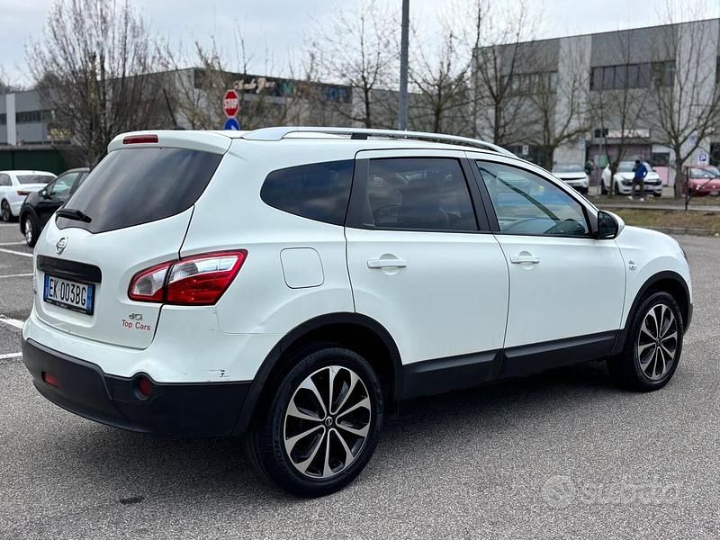 Usata Nissan Qashqai +2 Tekna 149 CV (109 kW) 2011 Bianco SUV