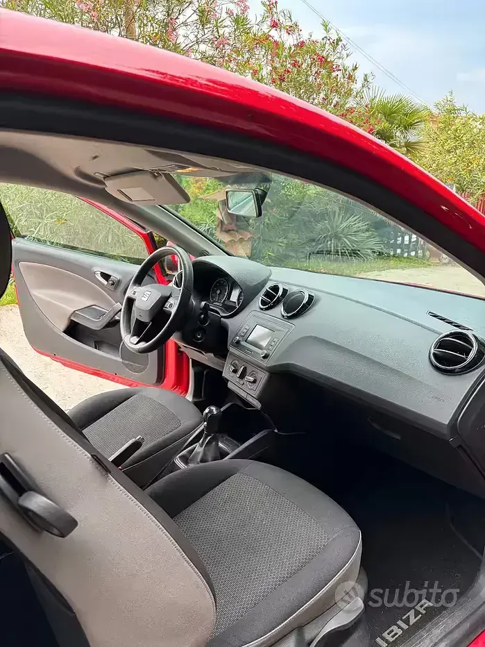 Usata Seat Ibiza Reference 75 CV (55 kW) 2016 Utilitaria