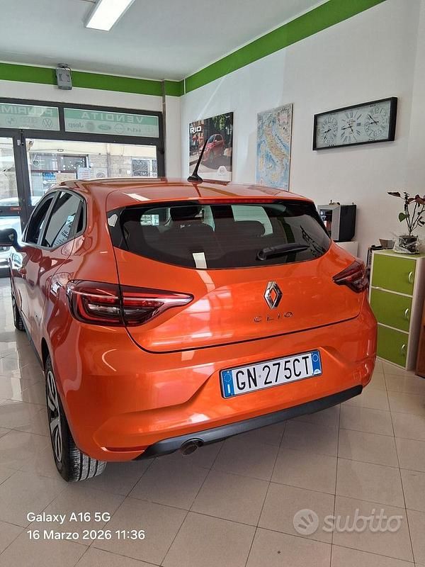 Usata Renault Clio V Equilibre 65 CV (47 kW) 2023 Berlina