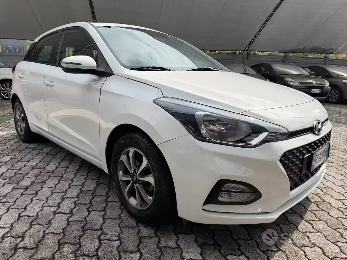 Usata Hyundai i20 75 CV (55 kW) 2018 Nero Utilitaria