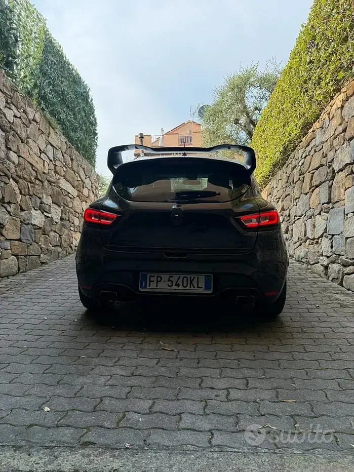 Usata Renault Clio IV Trophy 220 CV (161 kW) 2018 Nero Berlina