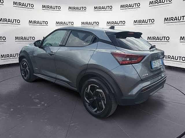 Używany Nissan Juke N-Connecta 142 KM (104 kW) 2023 Szary SUV