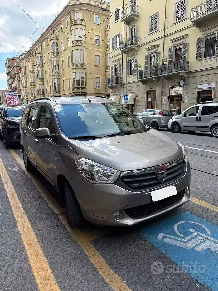 Usata Dacia Lodgy Lauréate 90 CV (66 kW) 2013 Monovolume