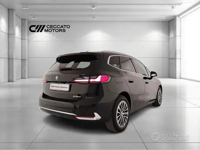 Usata BMW 218 Active Tourer Luxury Line 150 CV (110 kW) 2022 Nero Monovolume