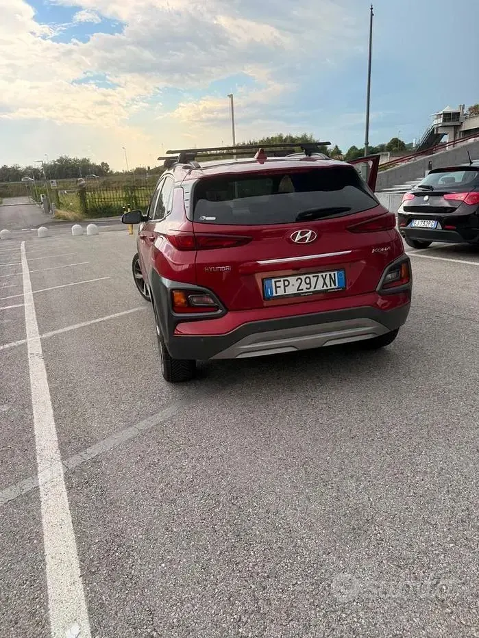 Usata Hyundai Kona 116 CV (85 kW) 2018 Rosso SUV