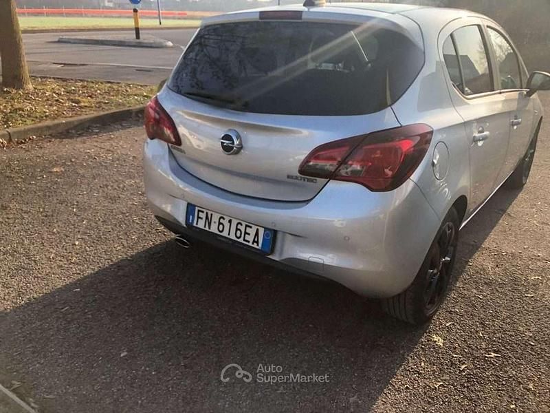 Usata Opel Corsa Innovation 90 CV (66 kW) 2018 Argento Berlina