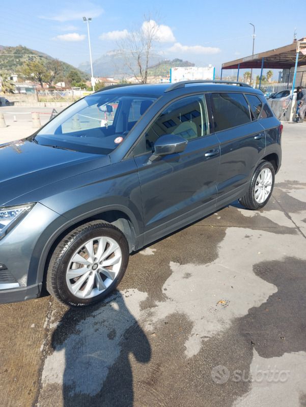 Usata Seat Ateca 116 CV (85 kW) 2019 Grigio SUV