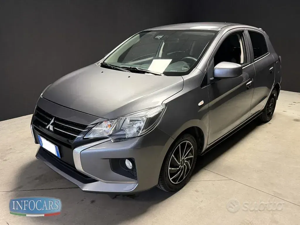 Usata Mitsubishi Space Star Intense 71 CV (52 kW) 2022 Grigio metallizzato Utilitaria