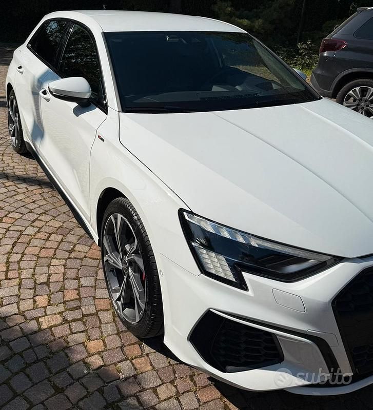Usata Audi A3 S-Line 200 CV (147 kW) 2023 Bianco Berlina