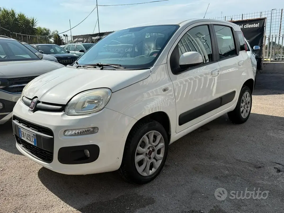 Usata Fiat Panda Lounge 85 CV (62 kW) 2012 Bianco Utilitaria