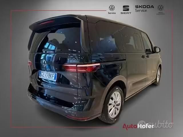 Begagnad VW Multivan 150 HK (110 kW) 2025 Svart Van