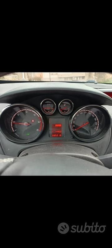 Usata Opel Meriva 95 CV (69 kW) 2014 Monovolume