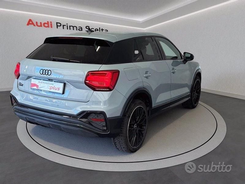 Usata Audi Q2 S-Line 116 CV (85 kW) 2023 Grigio freccia metalizzato SUV