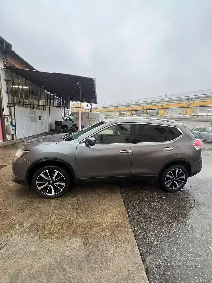 Usata Nissan X-Trail 131 CV (96 kW) 2015 Grigio SUV