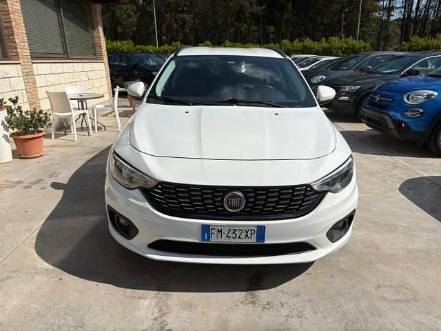Usata Fiat Tipo Easy 95 CV (69 kW) 2017 Bianco Station wagon