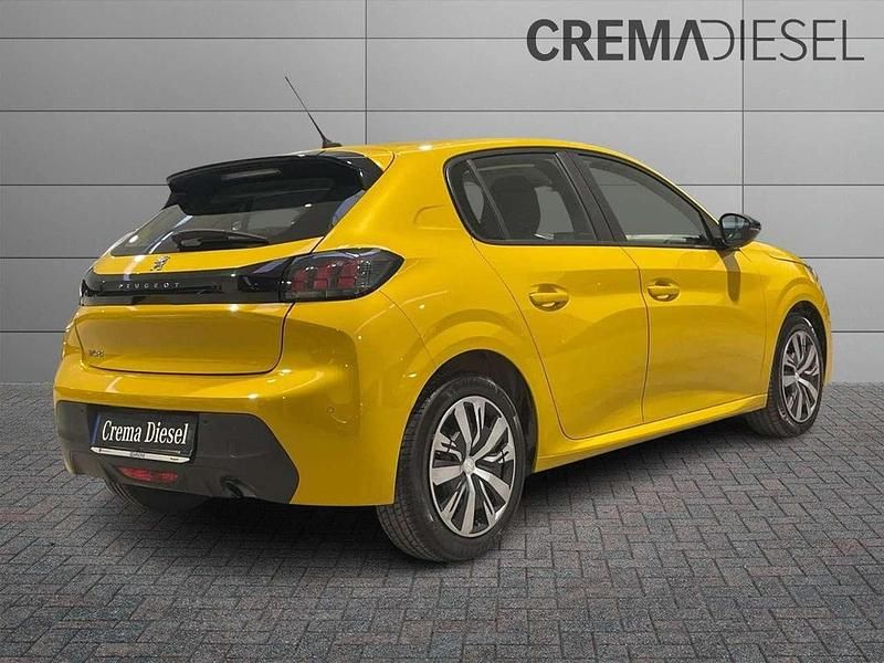 Usata Peugeot 208 Active 102 CV (75 kW) 2023 Giallo Utilitaria