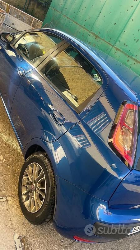 Usata Fiat Grande Punto 65 CV (47 kW) 2011 Utilitaria