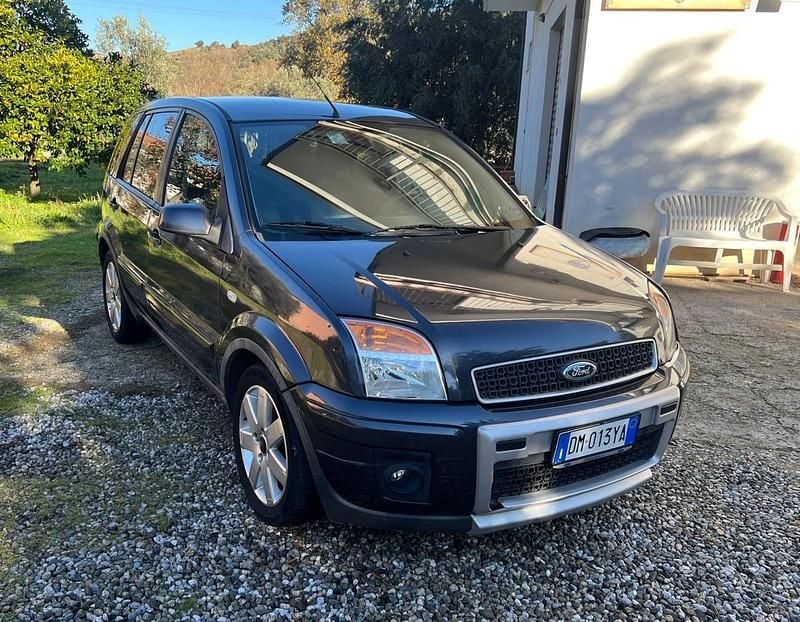 Usata Ford Fusion Titanium 70 CV (51 kW) 2008 Grigio Berlina