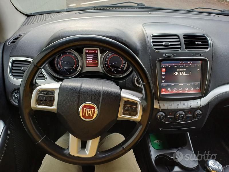 Usata Fiat Freemont 170 CV (125 kW) 2012 Blu SUV