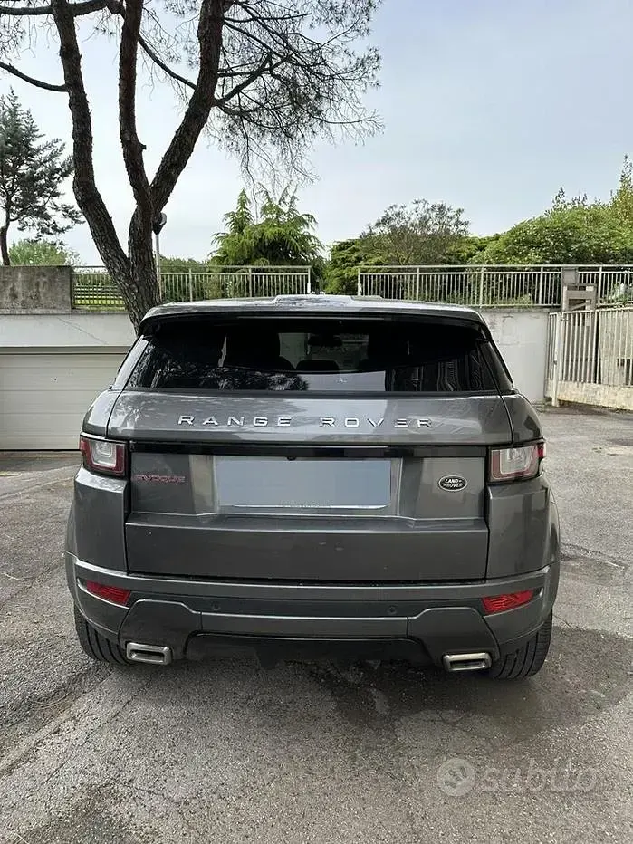Usata Land Rover Range Rover evoque 150 CV (110 kW) 2016 Grigio SUV