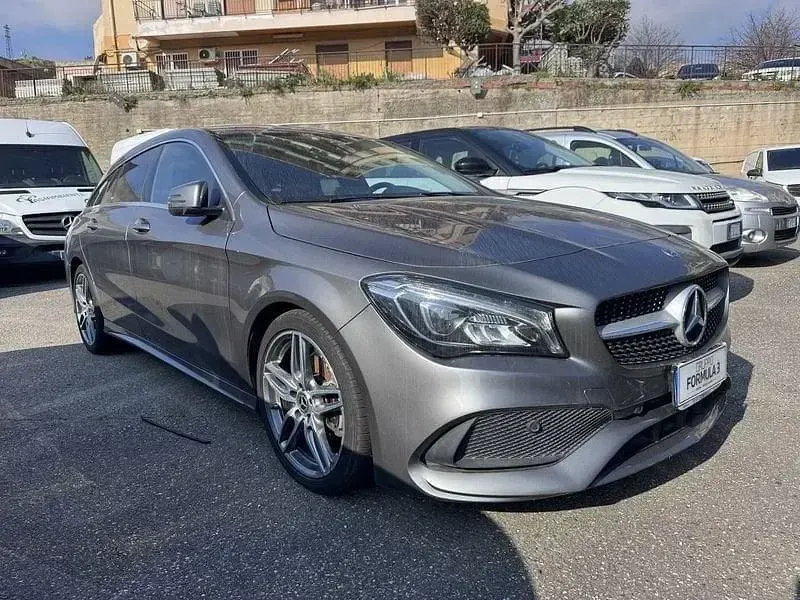 Usata Mercedes CLA200 Premium 135 CV (99 kW) 2019 Grigio Coupé