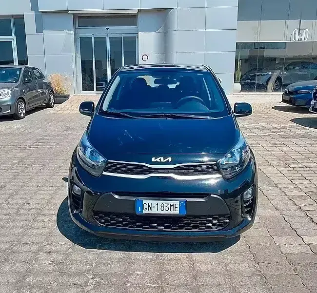 Usata Kia Picanto Urban 65 CV (47 kW) 2023 Nero Utilitaria