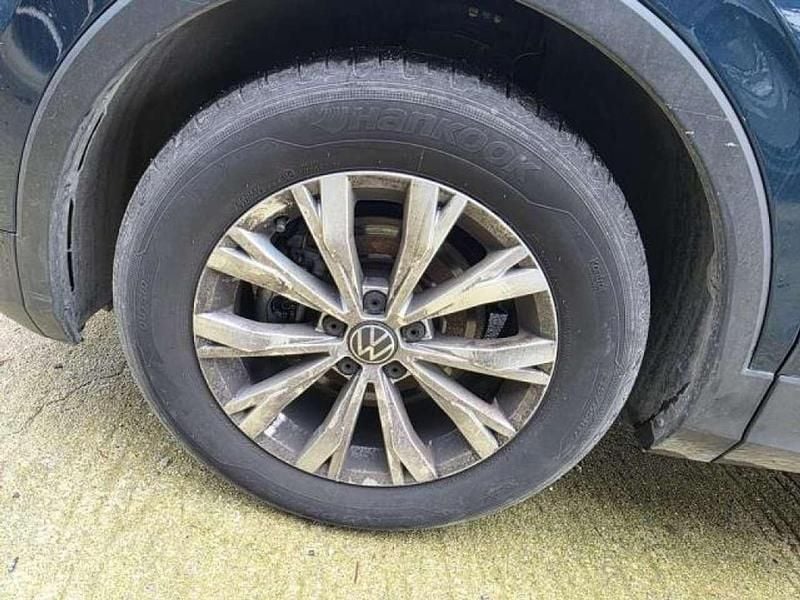 Usata VW Tiguan Life 122 CV (89 kW) 2022 Night shade blue SUV