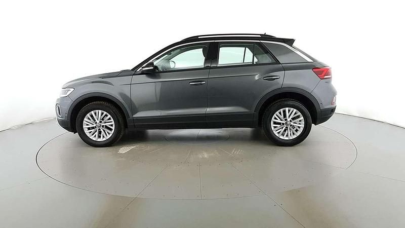 Usata VW T-Roc Life 116 CV (85 kW) 2025 Grigio indinium SUV