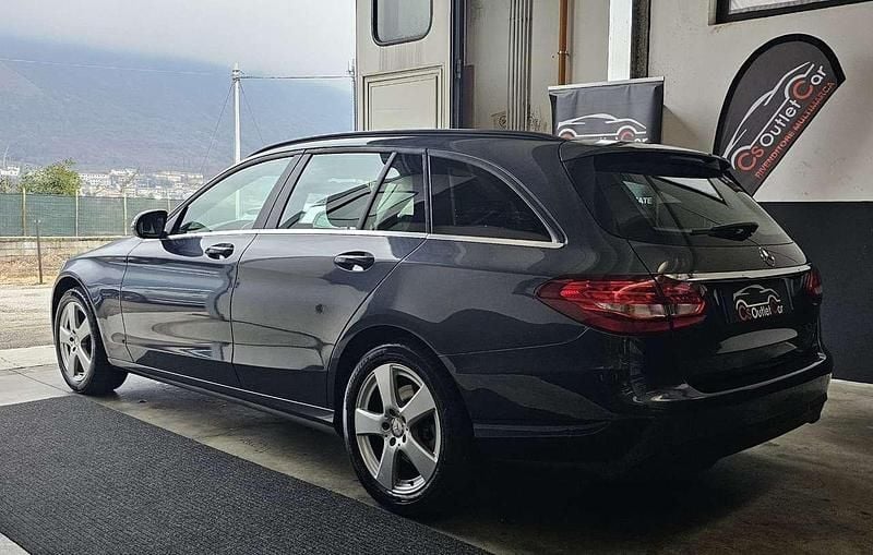 Usata Mercedes C180 Executive 116 CV (85 kW) 2016 Grigio Station wagon