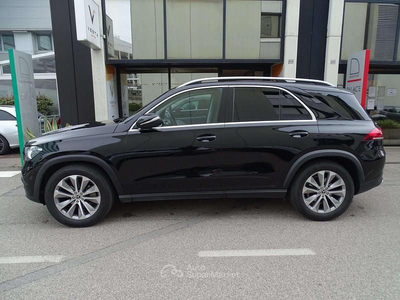 Usado Mercedes GLE300 245 CV (180 kW) 2020 Negro SUV